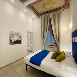 Apartment Alla Casa Rosa Al Mare, Central Seafront Stay With Free Private Garage, Air Conditionig, Wi-Fi, Ideal Choice For A Relaxing And Exciting Coastal Escape, Rapallo